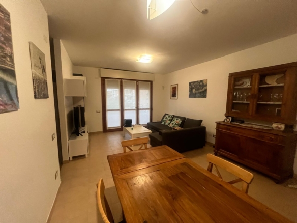 Appartamento arredato di 80 mq con terrazzo e posto auto coperto – Selva Candida, Via Poggio delle Corti